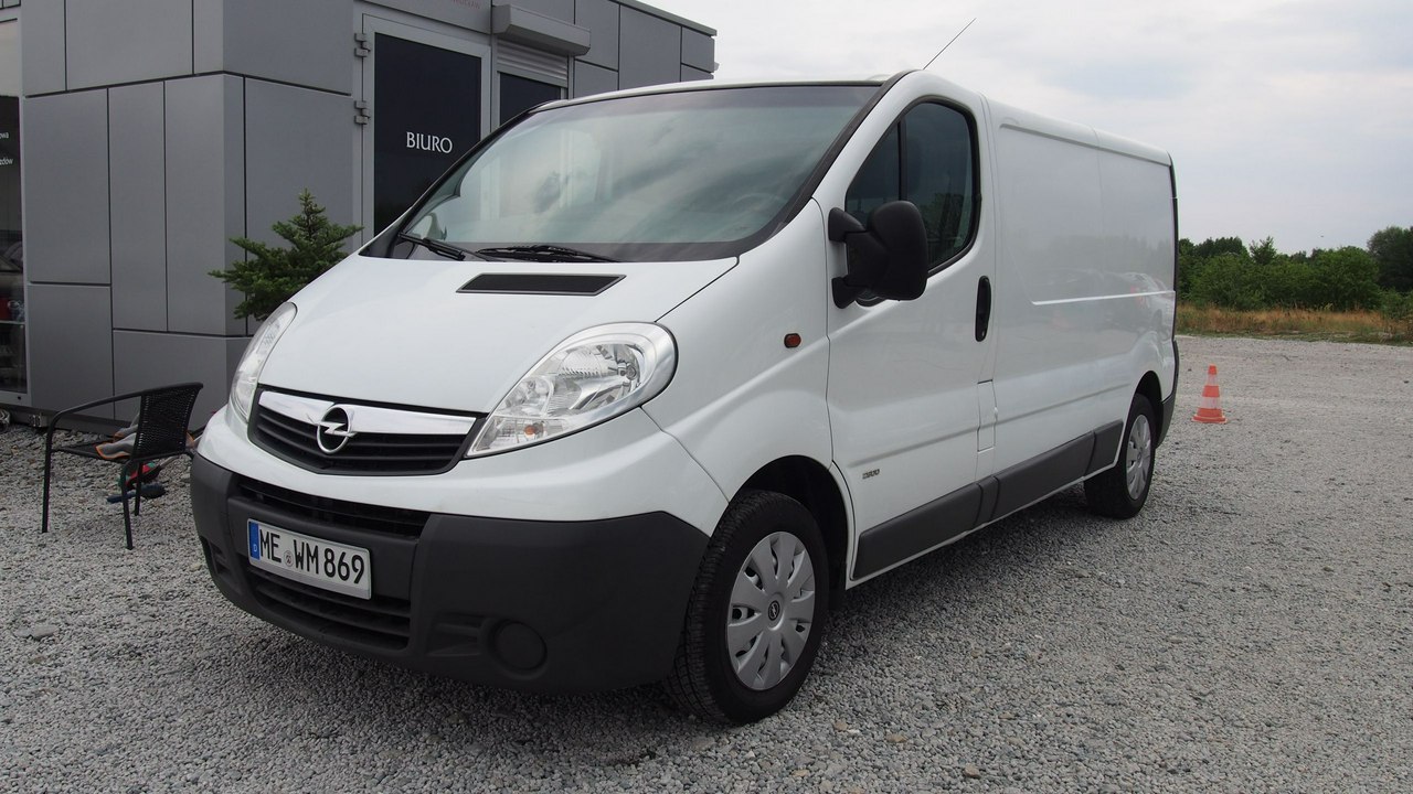 Opel vivaro 2