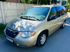 Chrysler Town & Country  3.3  