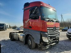 Mercedes Actros ciągnik siodłowy 12.8