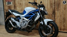 Suzuki SV naked bike 0.7